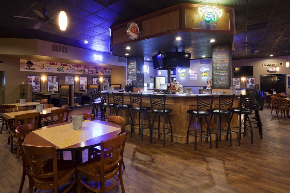 Carrollton Inn 33/43