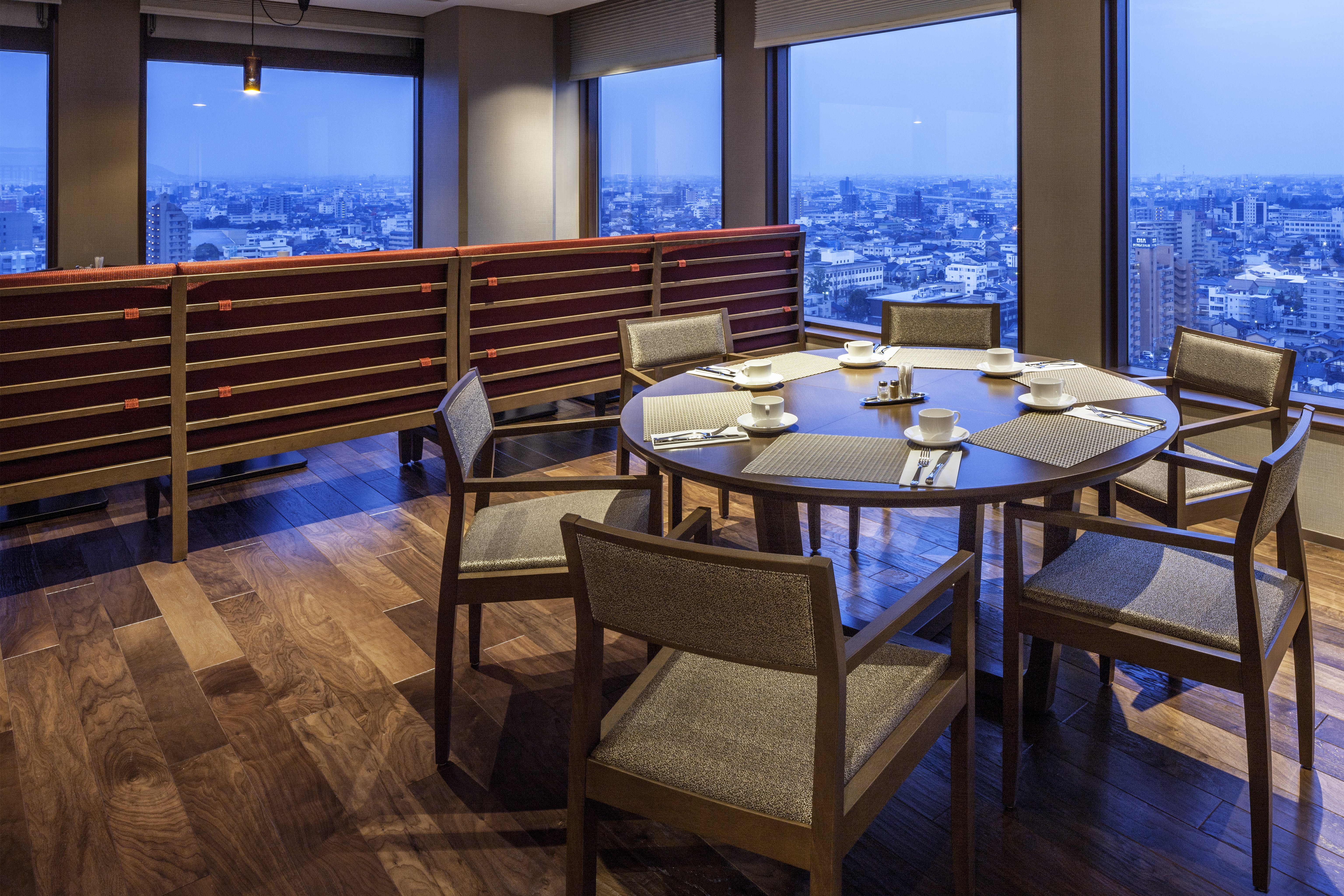 Holiday Inn ANA Kanazawa Sky 59/80
