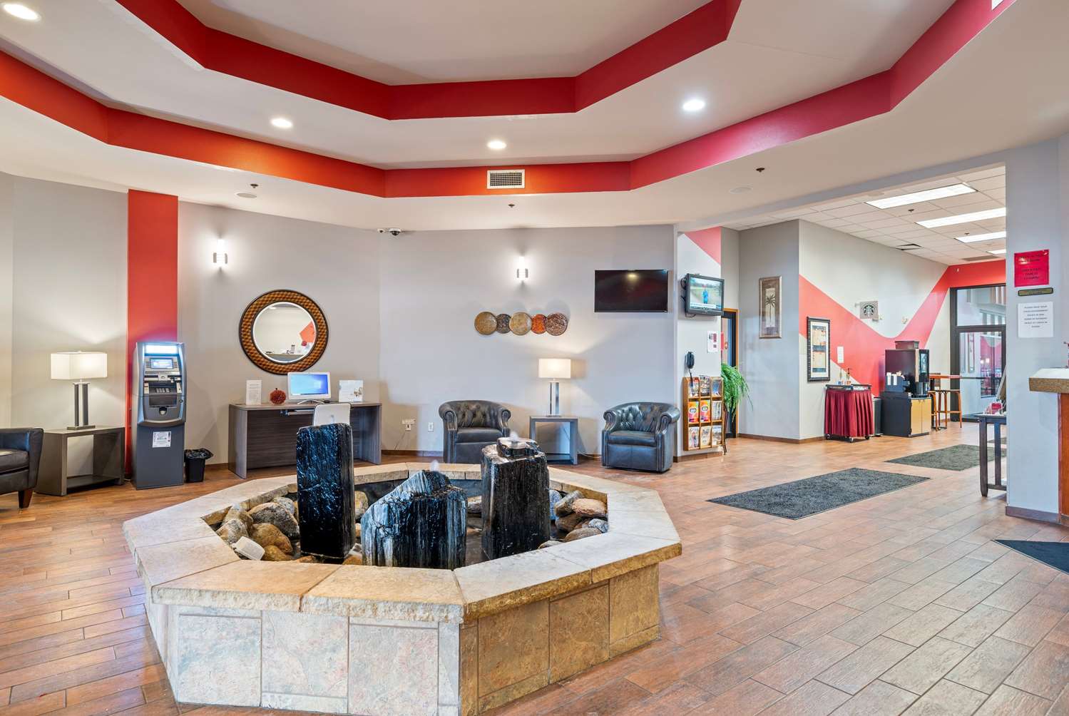 Ramada by Wyndham Sioux Falls Airport-Waterpark & Event Ctr 16/39