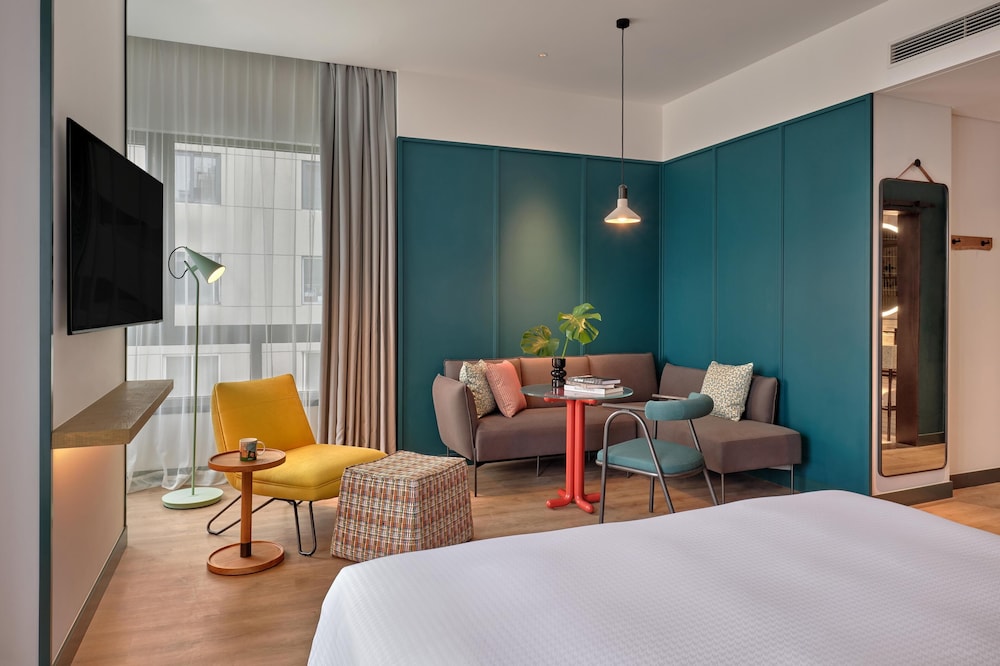 Caption by Hyatt Zhongshan Park Shanghai 18/44