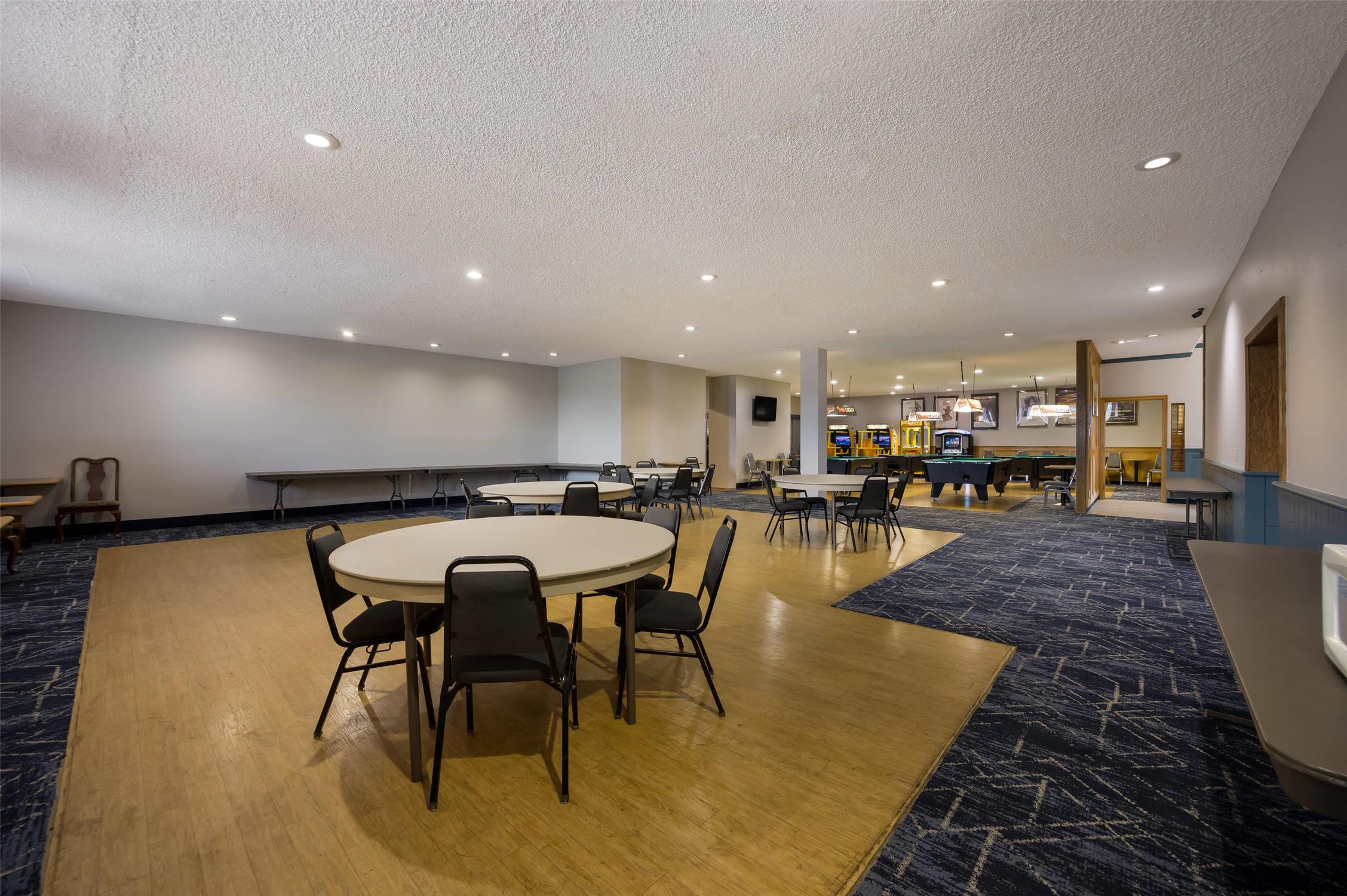 Quality Inn & Suites Canon City, CO 13/19