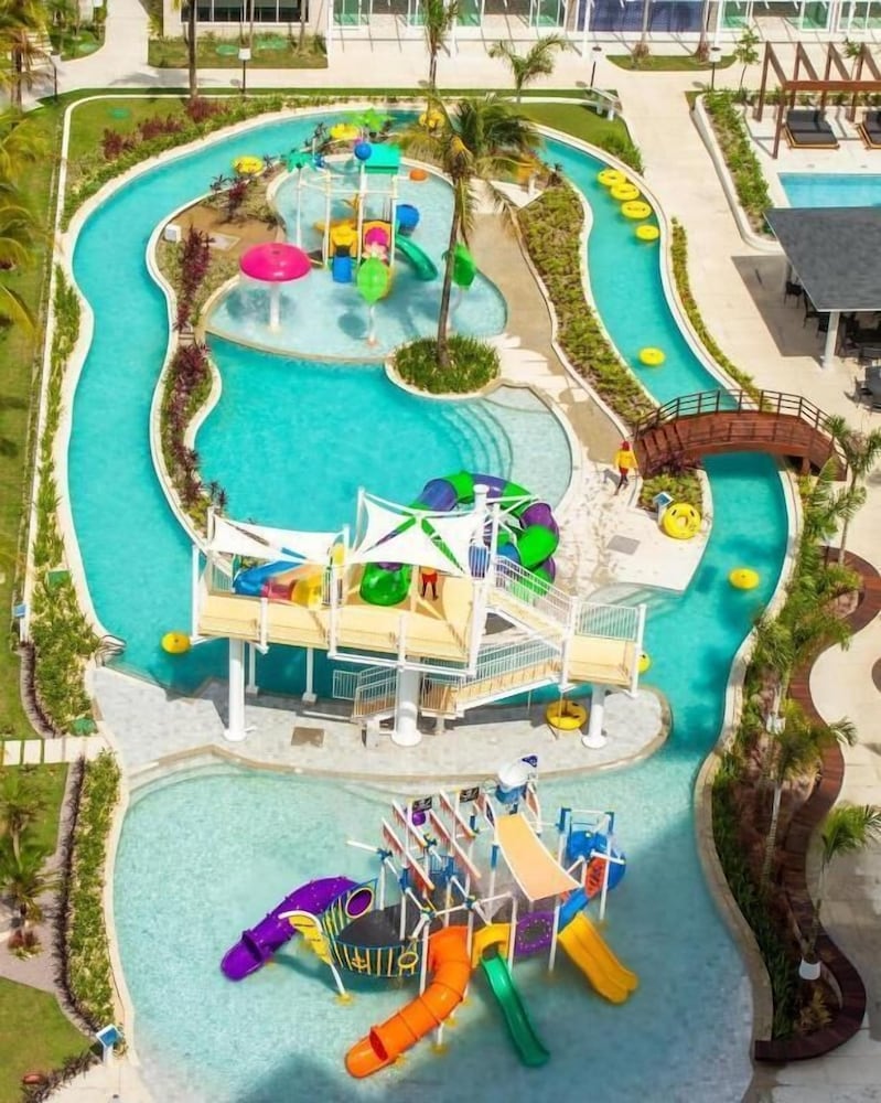 Exclusive GAV Resorts (former Salinas Exclusive Resort) 51/61
