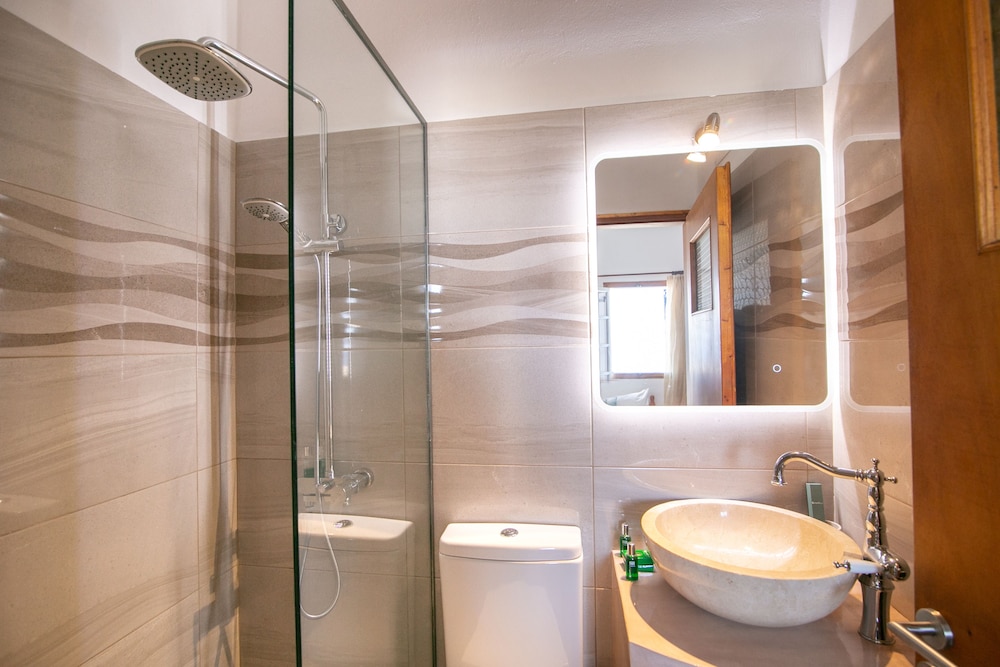 Stelios Rooms 57/59