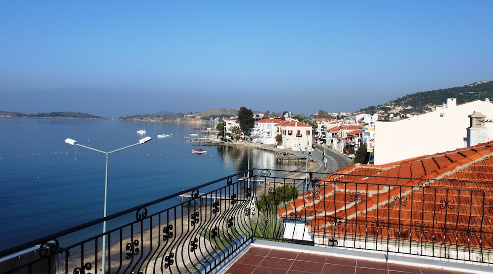 Foca Kumsal Hotel 3/50
