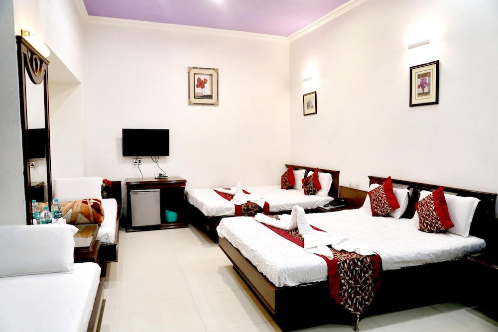 HOTEL HERITAGE INN 27/58