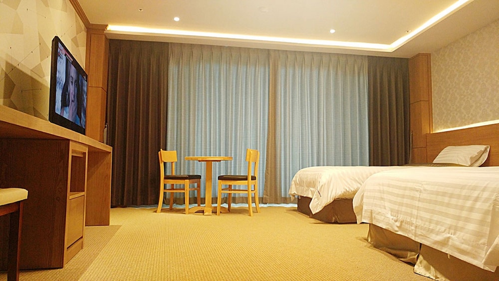 Yangyang International Airport Hotel 22/48
