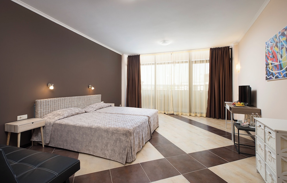 Melia, Guest Room, Pool View