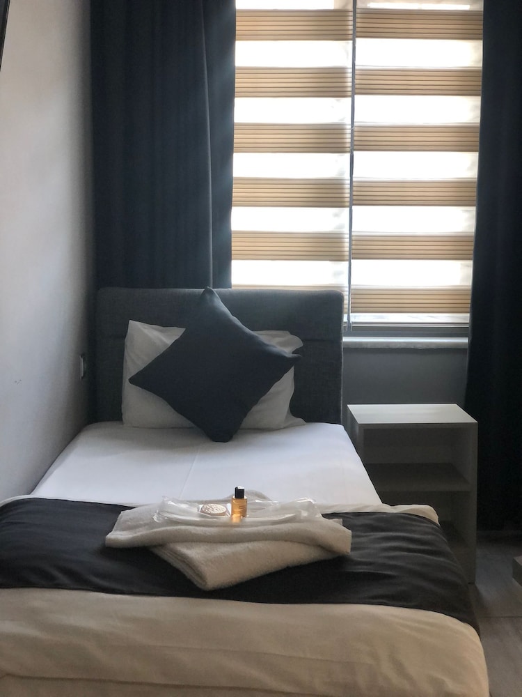 Caliskanlar Otel 19/42