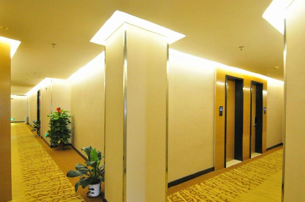 Lavande Hotel (Guangzhou Tianhe Bus Station Metro Station) 36/50