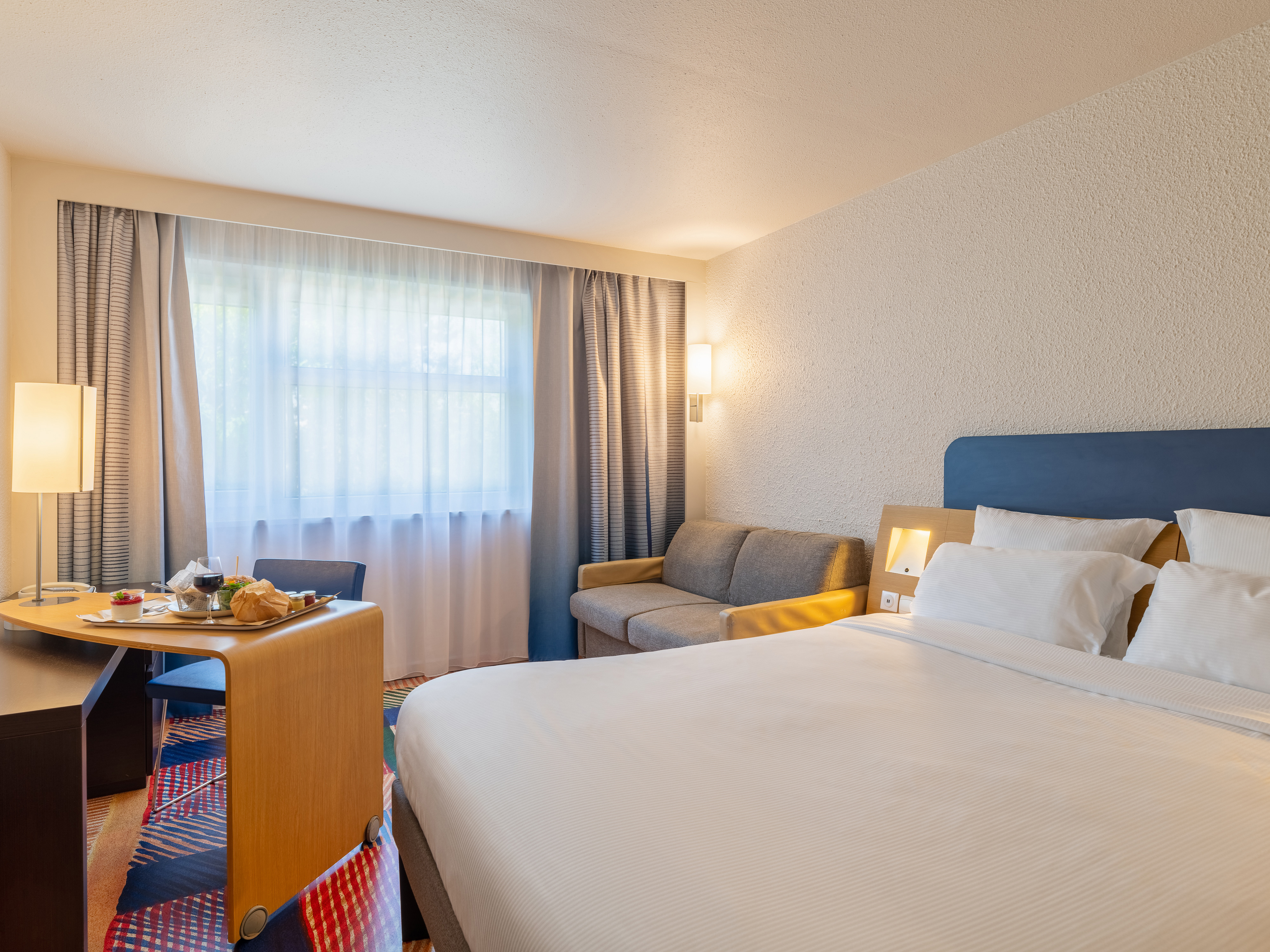Room at B&B Hotel Lyon Nord 4 Stars, DARDILLY