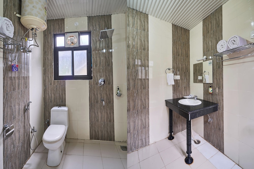 Treebo Roshan House 48/49