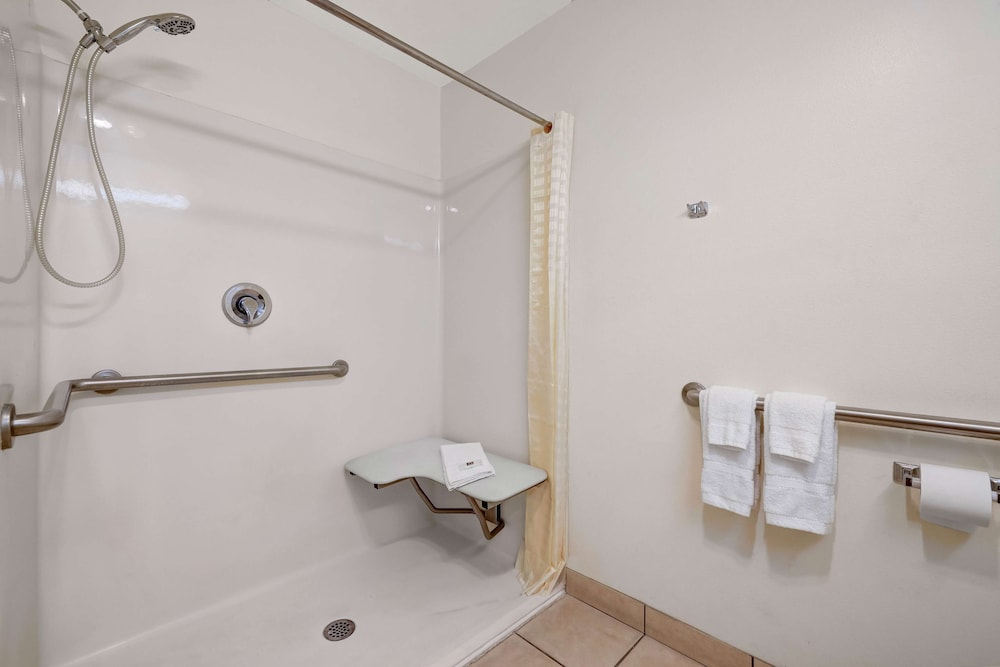 Motel6 Beaver, UT 53/57
