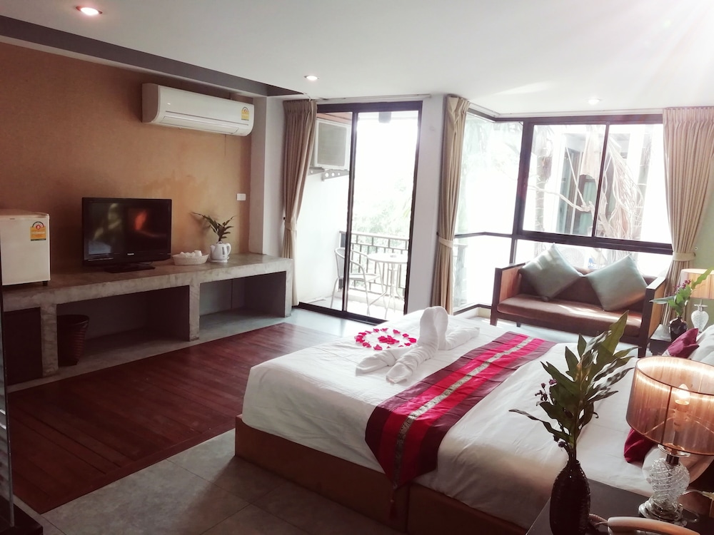 MANDALA HOUSE 18/68