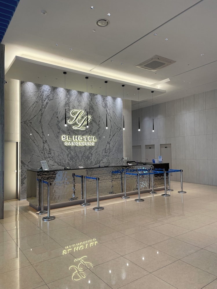 Lobby at SL Hotel Gangneung, GANGNEUNG