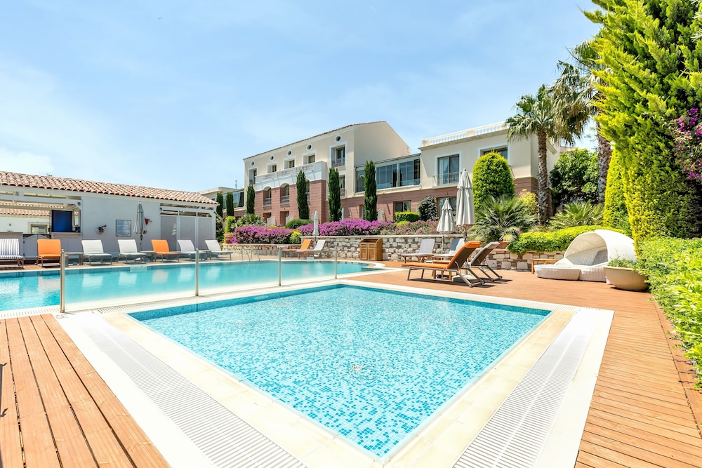 Antmare Hotel 45/50