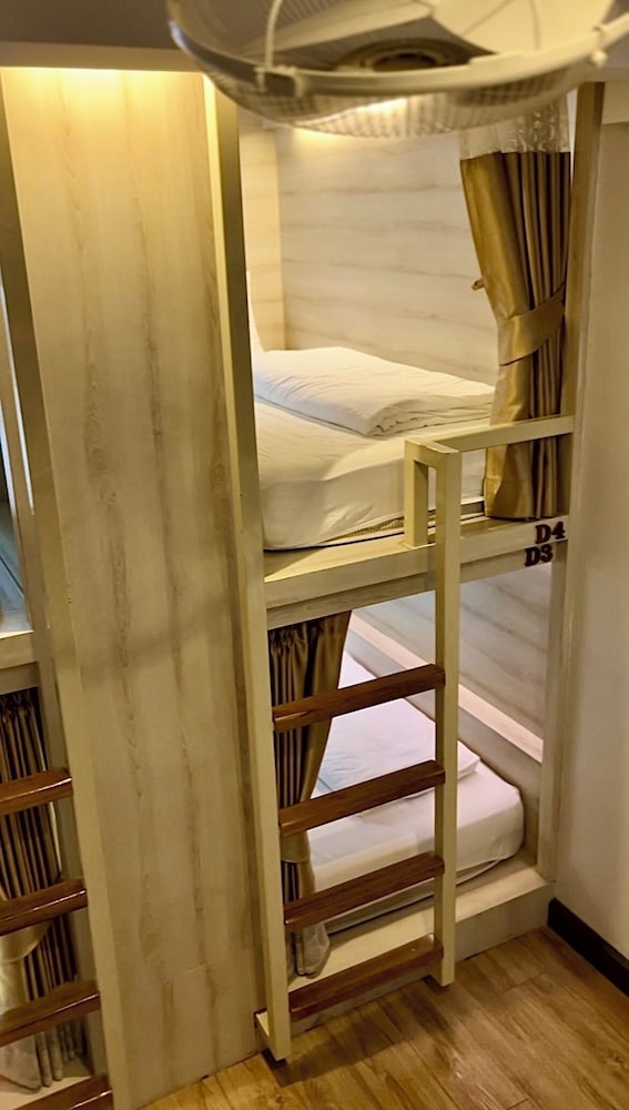 Lady M Hostel At Suvarnabhumi Airport - Female Only 24/49