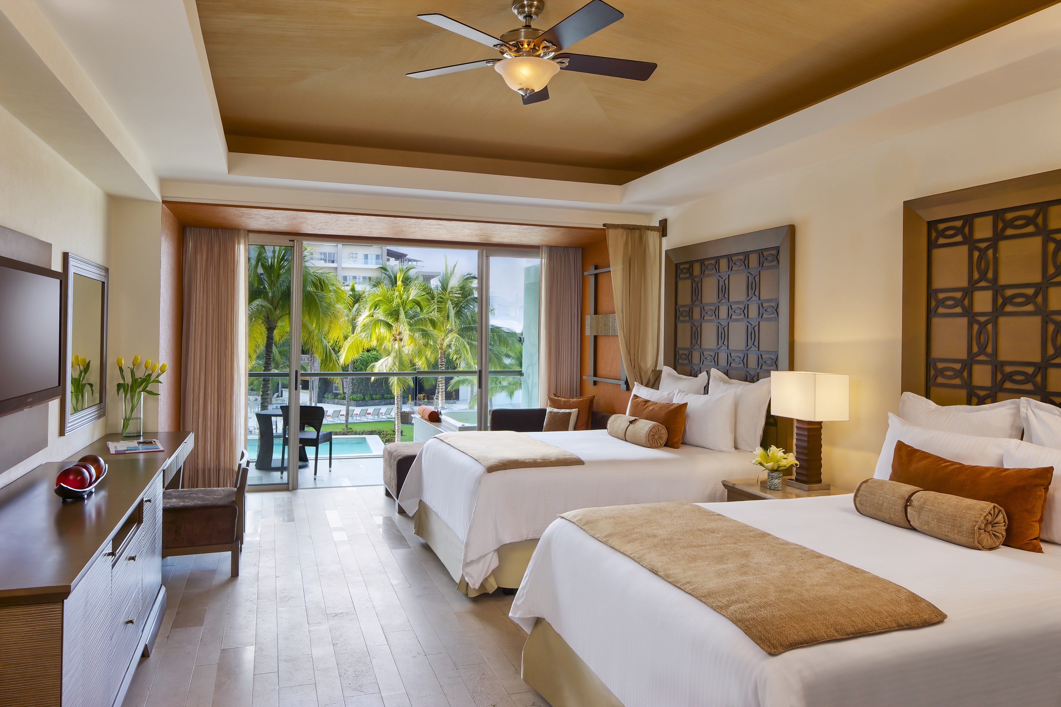 Preferred Club, Junior Suite, Double Bed, Garden View