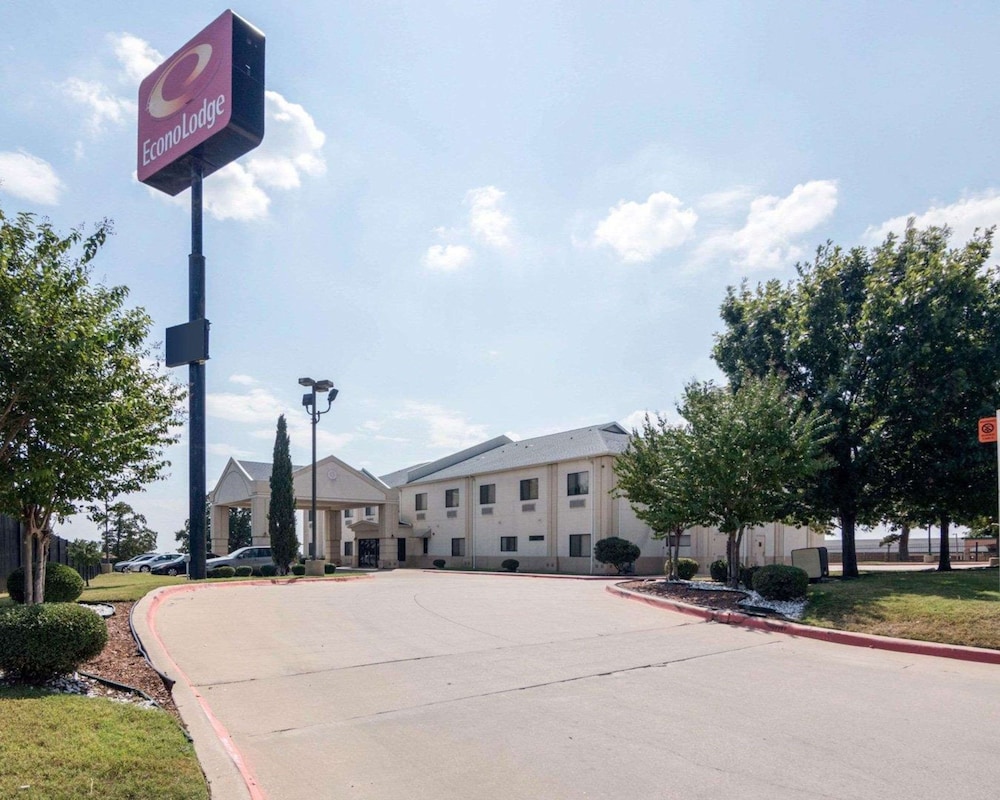 Econo Lodge Weatherford 30/33