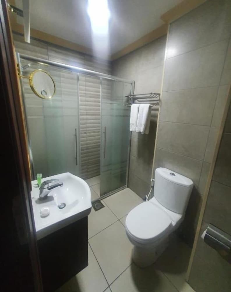 Orchid Hotel 34/34