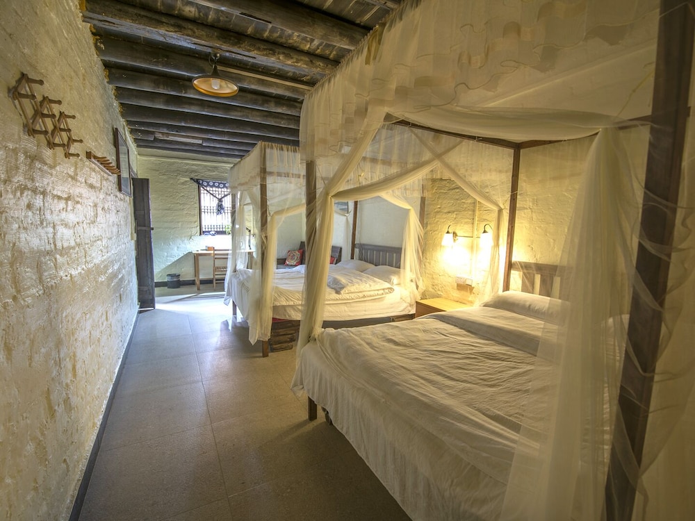 Yang Shuo Loong Old House 17/28