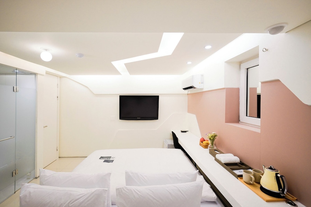 Simple Stay Hotel 72/78