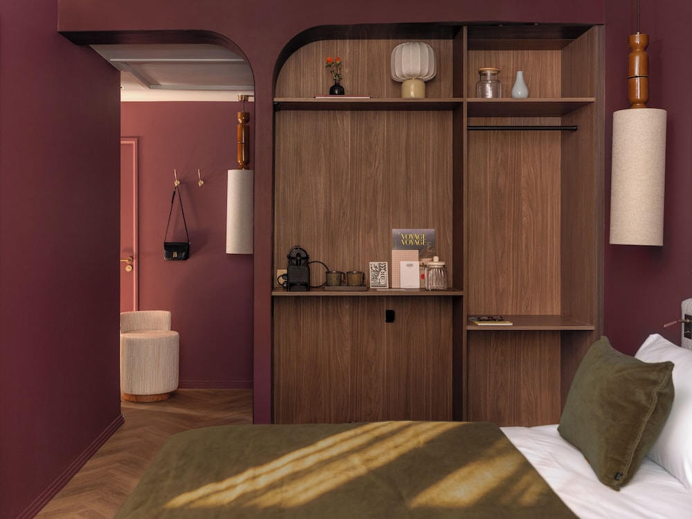 Villathena 11/63