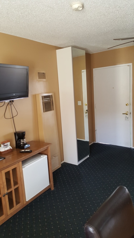 Robinhood Resort 40/69
