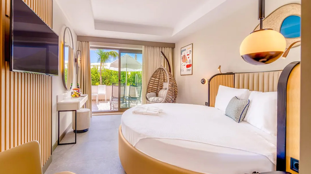 Swim Up, Comfort, Double Bed, Adult Only