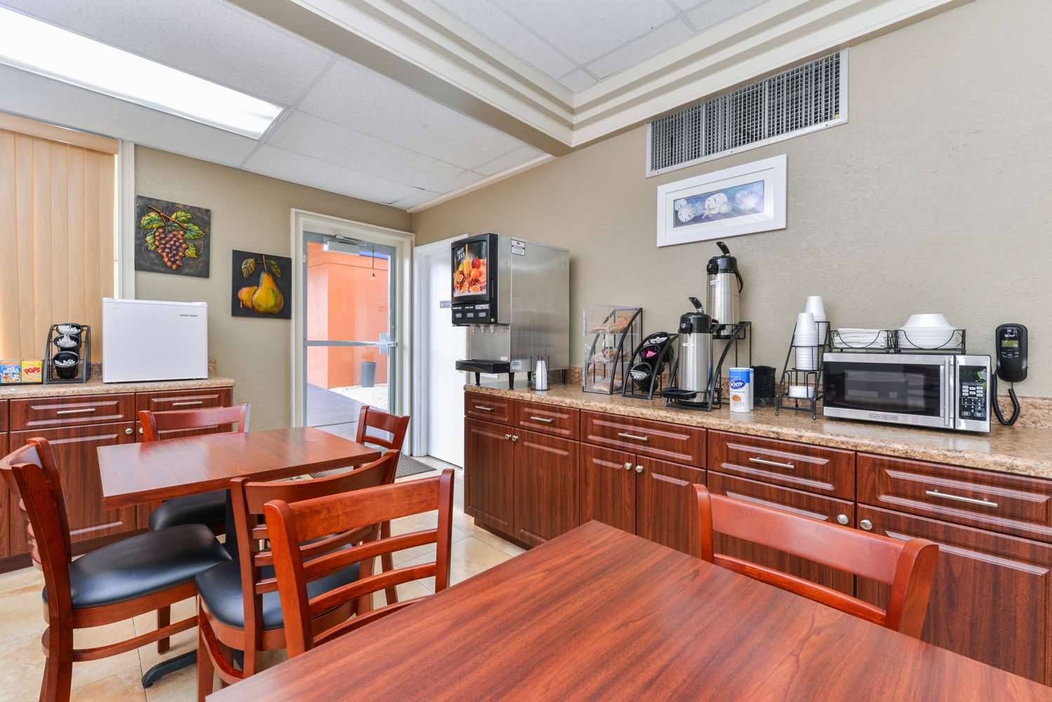 Americas Best Value Inn Sarasota Downtown 29/40