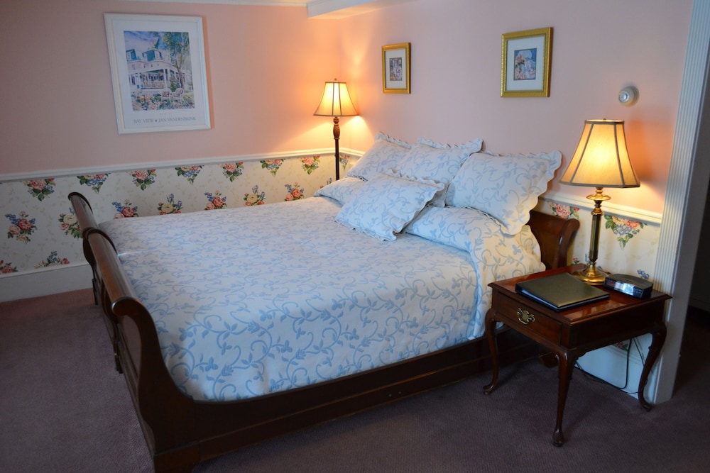 Stafford s Bay View Inn 30/50