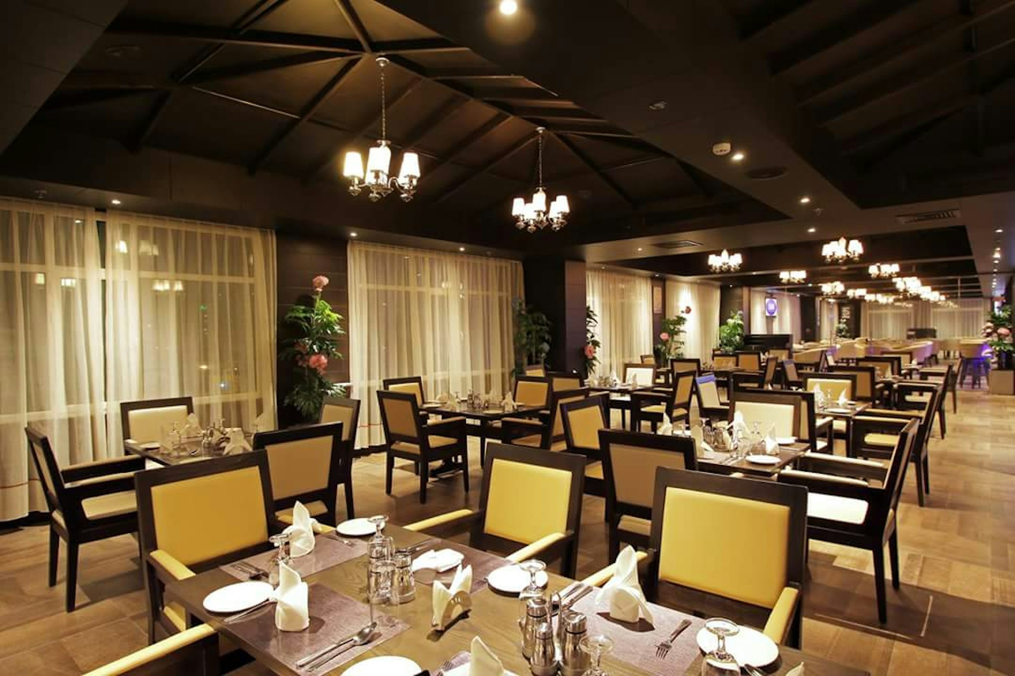 Park Regis Lotus Hotel 38/46