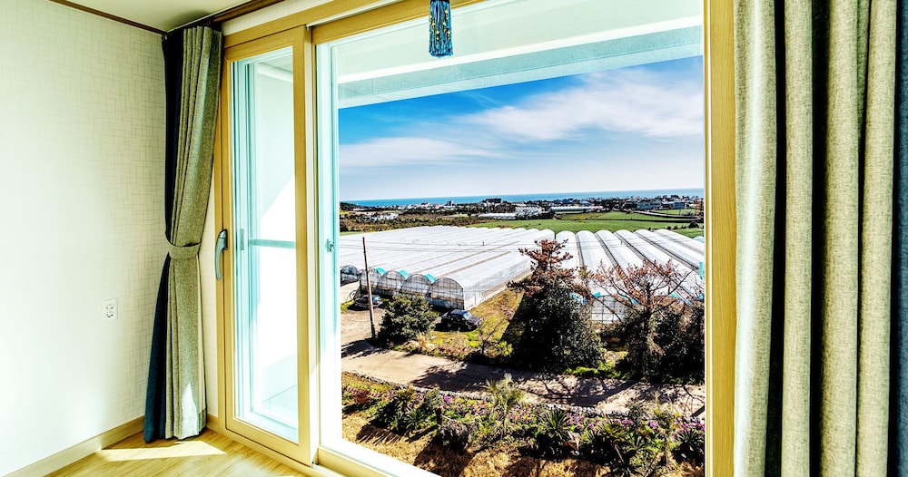 Seogwipo Villa Merci Pension 27/42