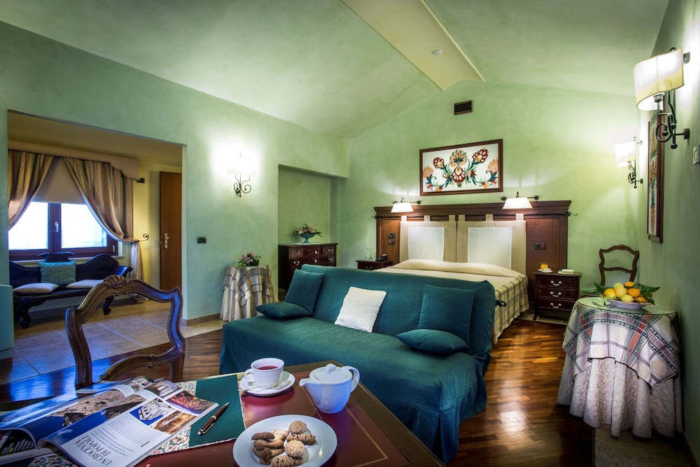 Relais Santa Anastasia 36/55