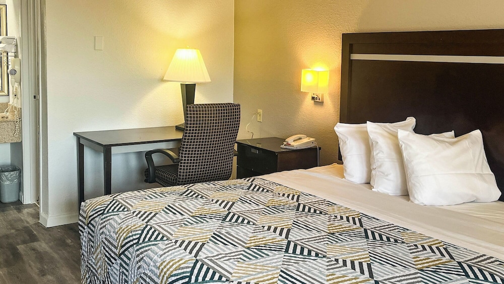 Studio6 Suites Dallas, TX - Loop 12 West 29/34