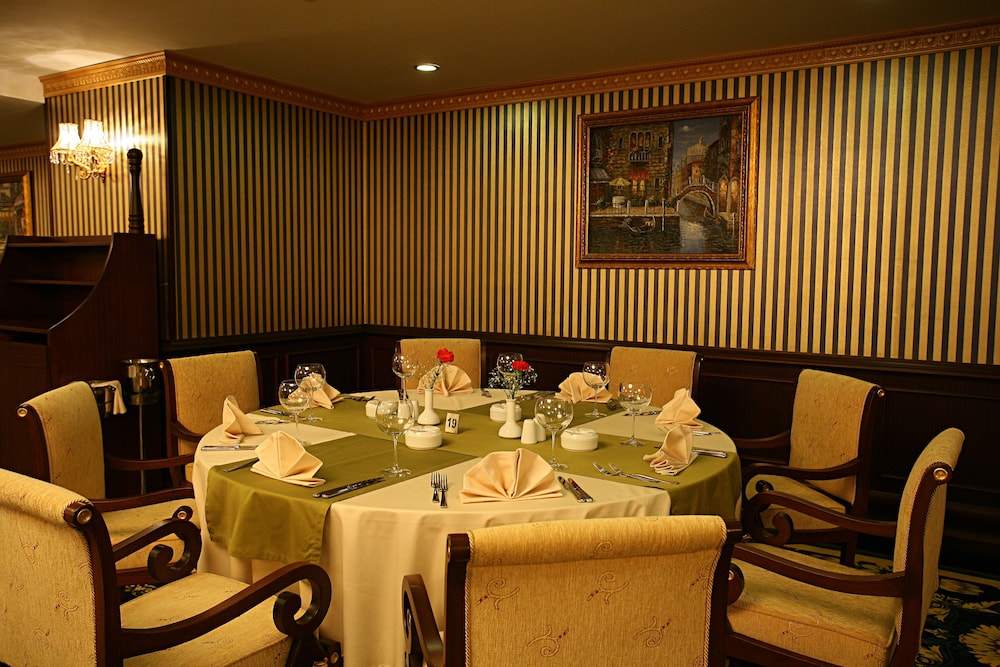 Latanya Palm and Spa Hotel 38/50