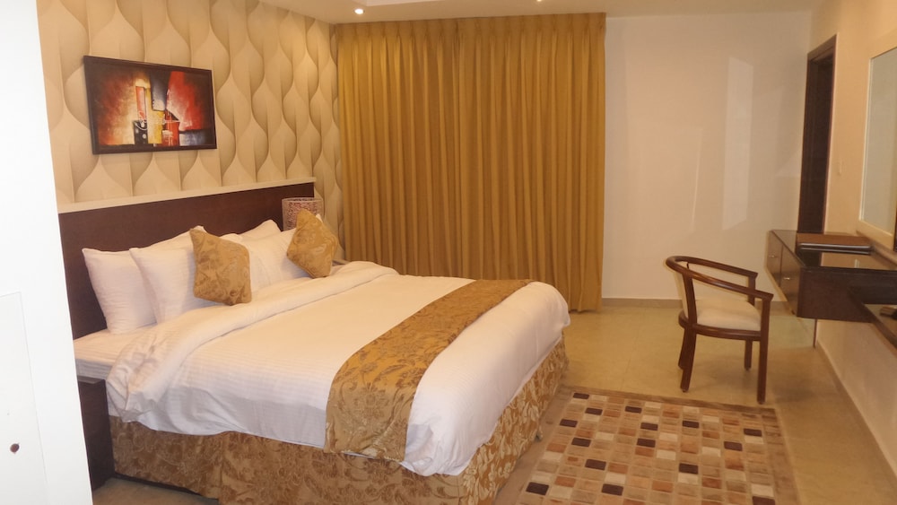CITY ROSE HOTEL SUITES 22/67