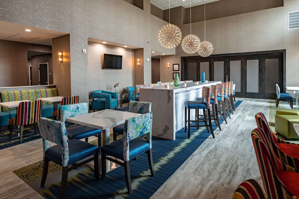Hampton Inn And Suites Dallas/Plano Central 55/66