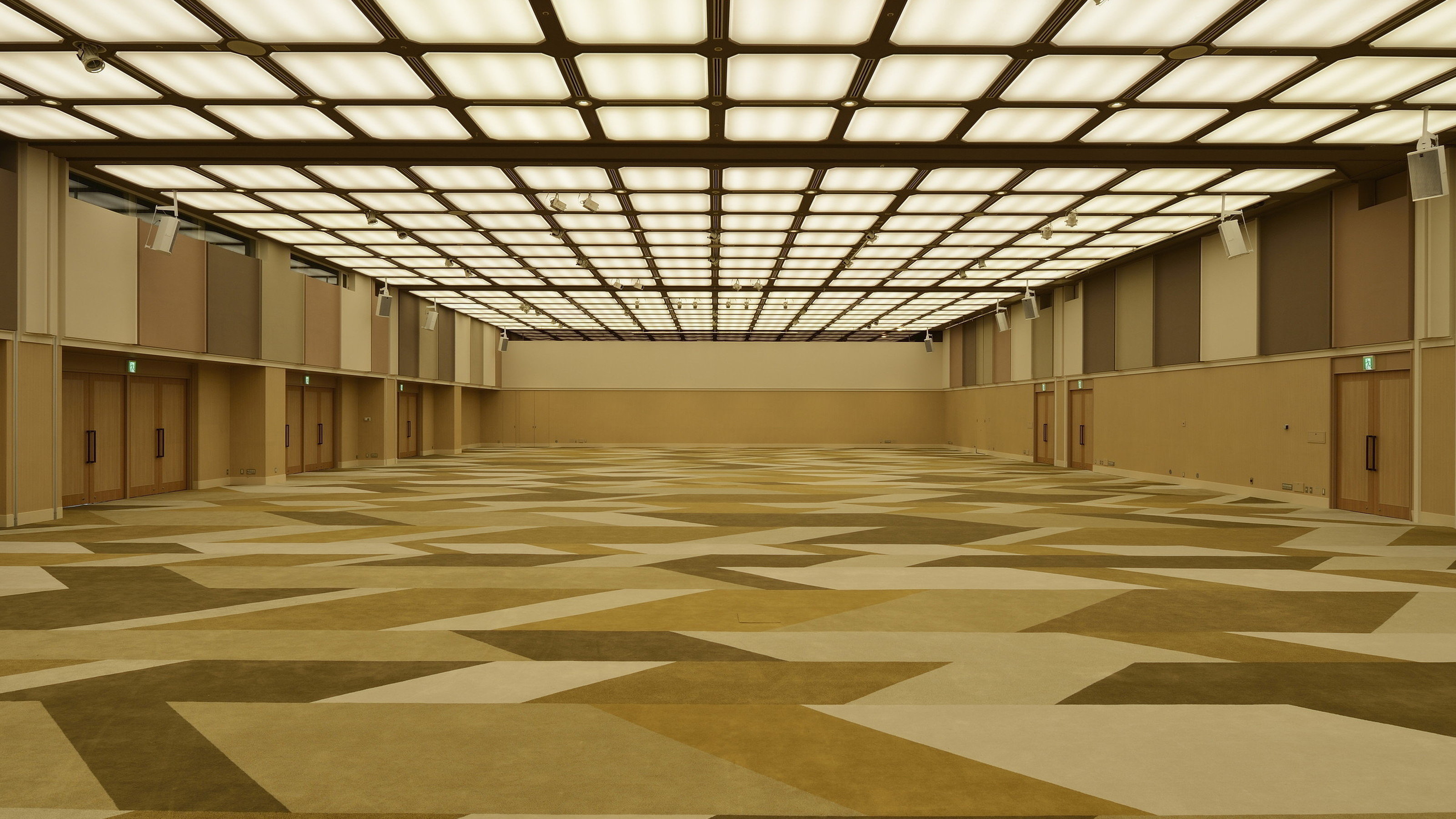 OISO PRINCE HOTEL 27/32