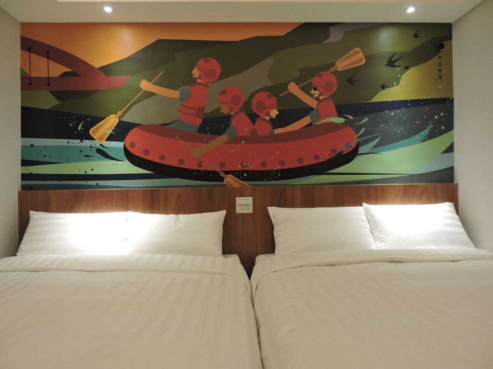 Meci Hotel 48/66