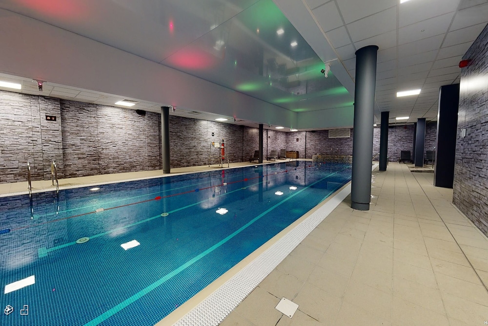 Village Hotel Bracknell 13/36