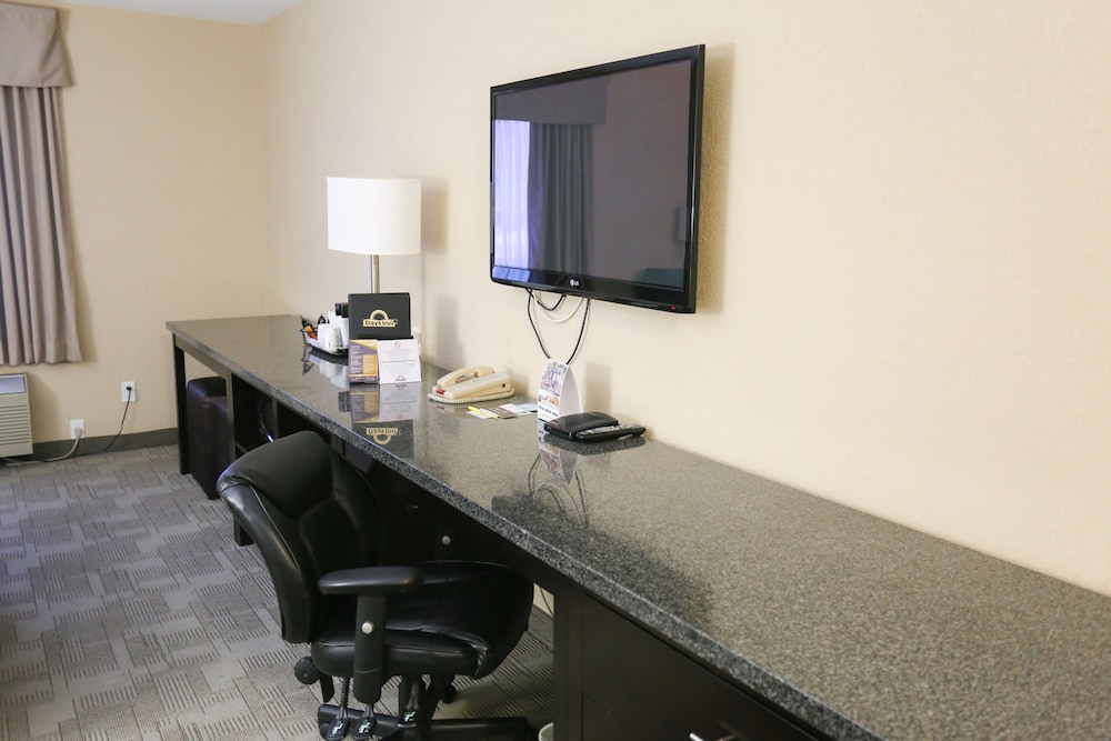 Days Inn Calgary Airport 39/43