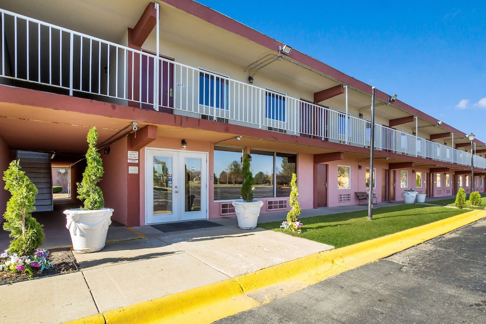 Americas Best Value Inn Danville, IL 6/50