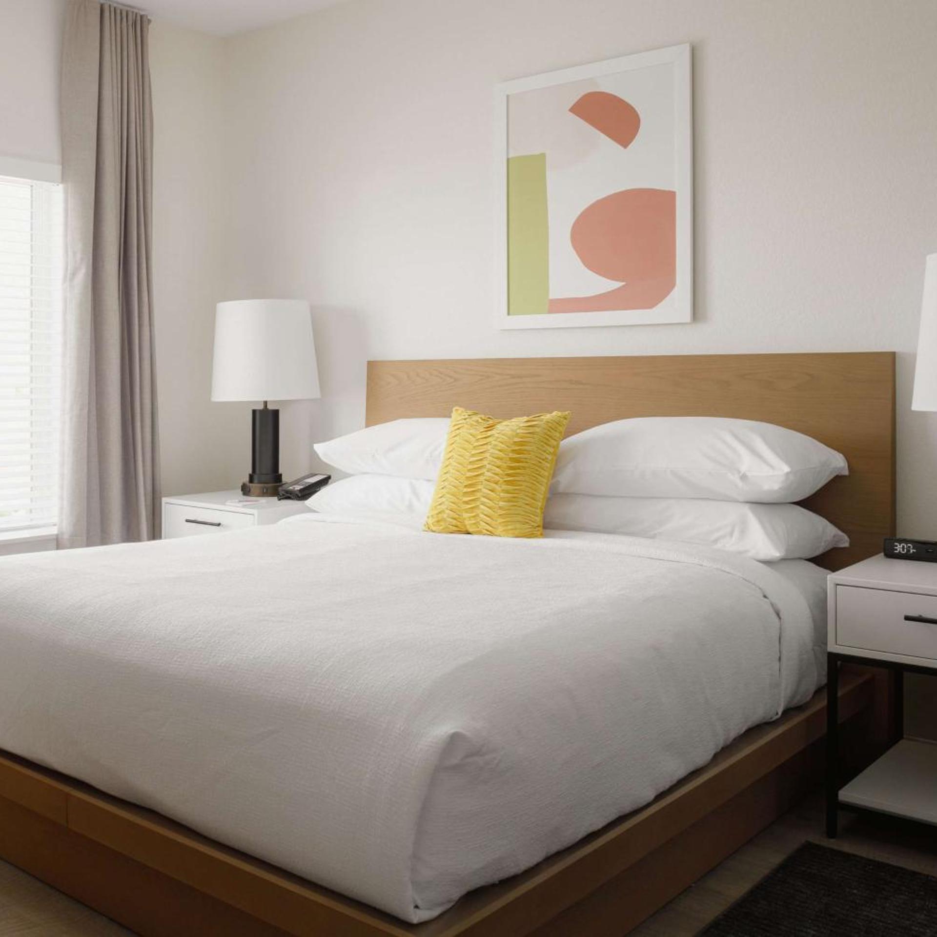 2 BEDROOMS, SUITE, 2 KING BEDS