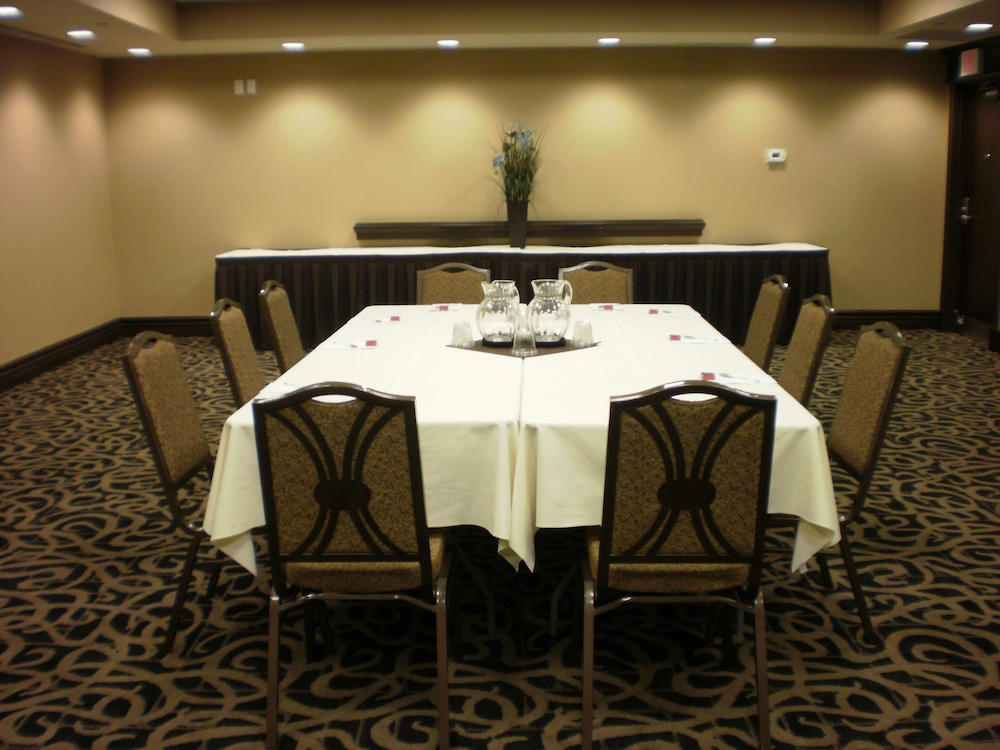 Hampton Inn by Hilton North Bay 41/47