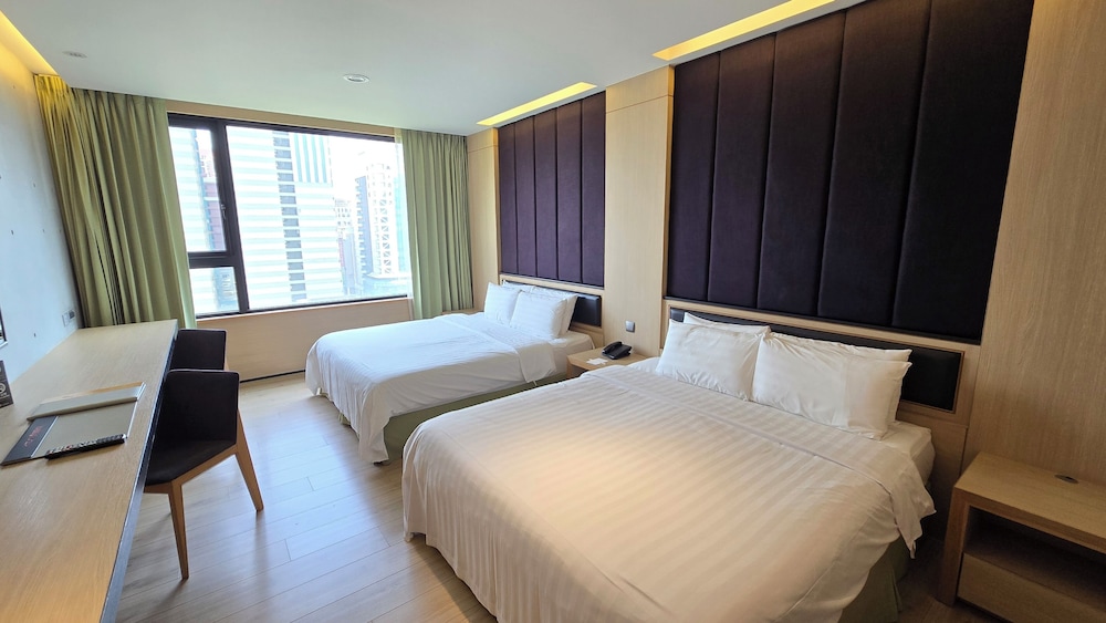 HOTEL R14 19/62