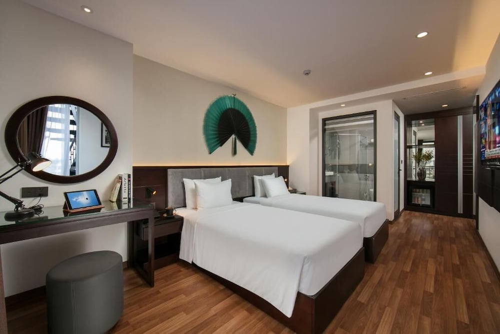 Hanoi Fiesta Hotel & Spa 16/42