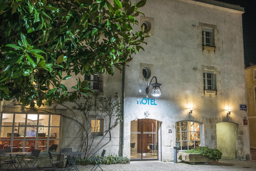 SAINT NICOLAS HOTEL 3/80