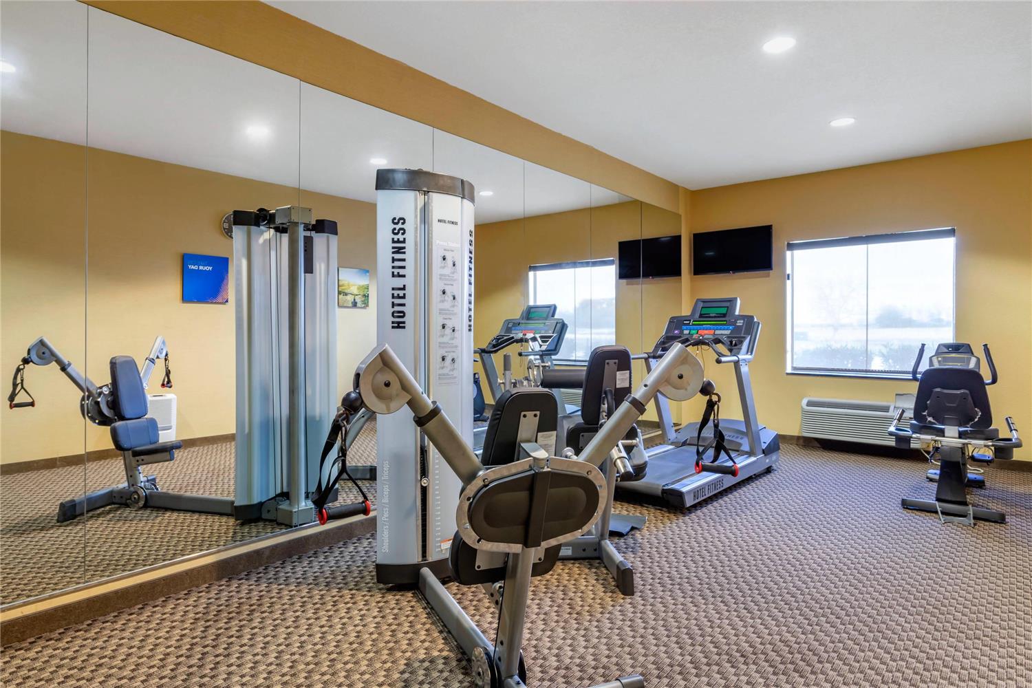Comfort Inn & Suites Navasota 21/28