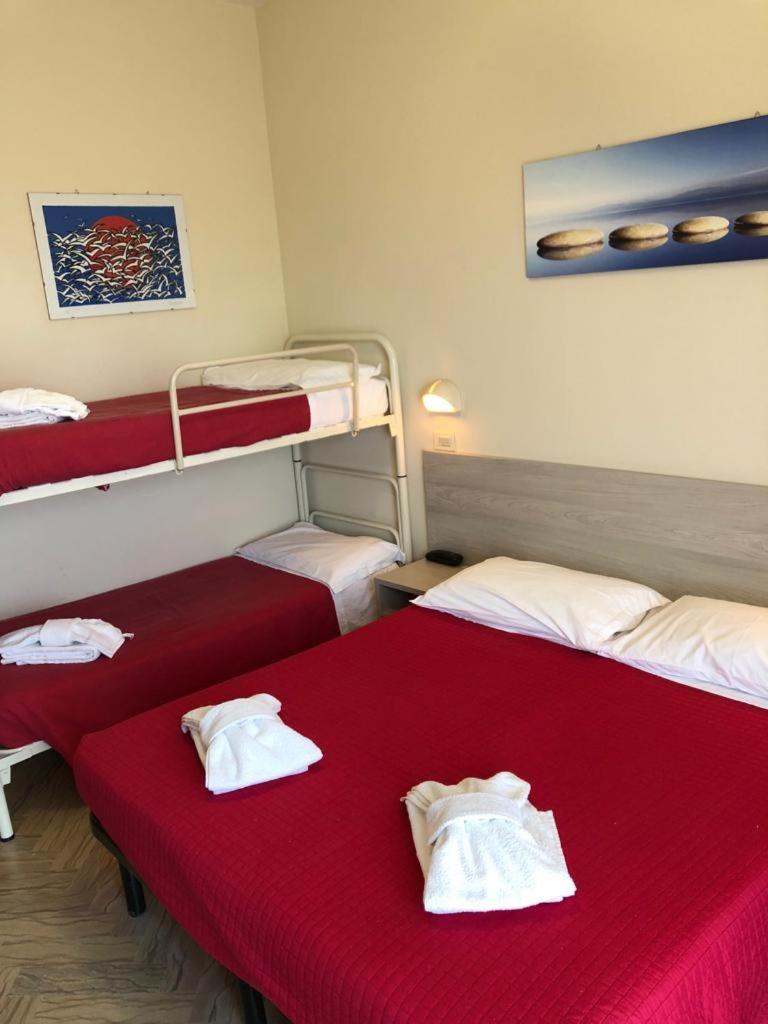 Hotel Lem 8/37