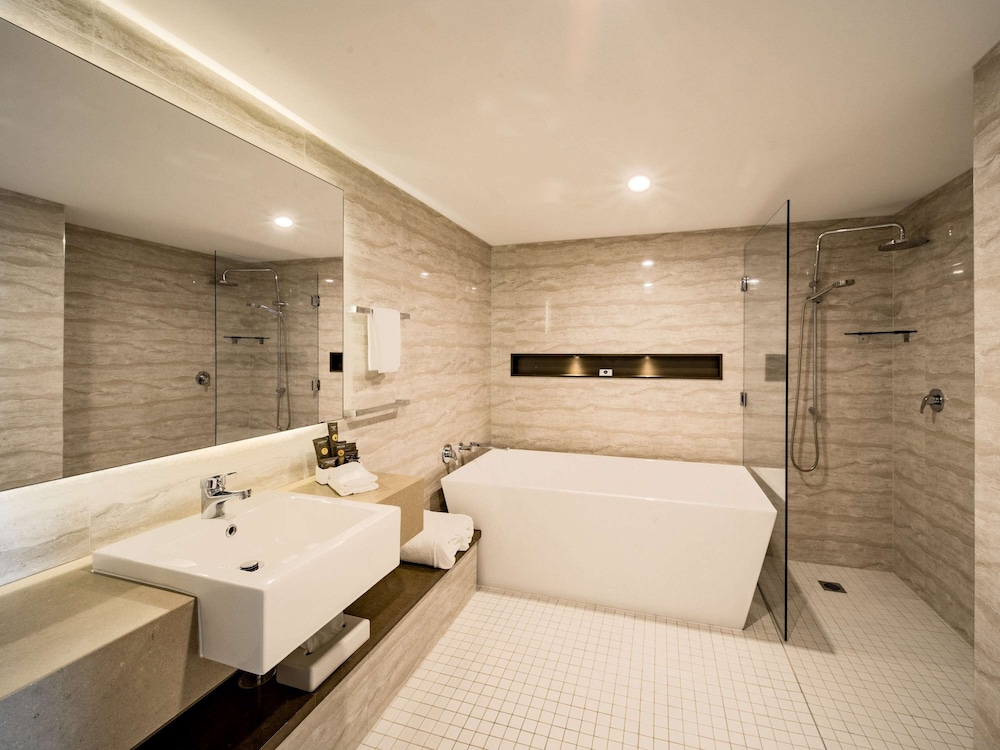 Novotel Wollongong Northbeach 14/69